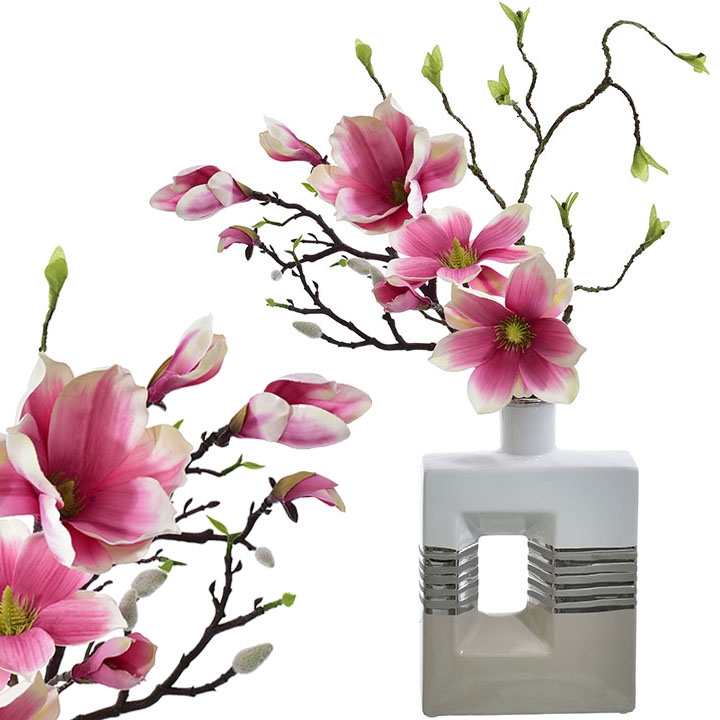 KOMPOZYCJA KWIATOWA W WAZONIE