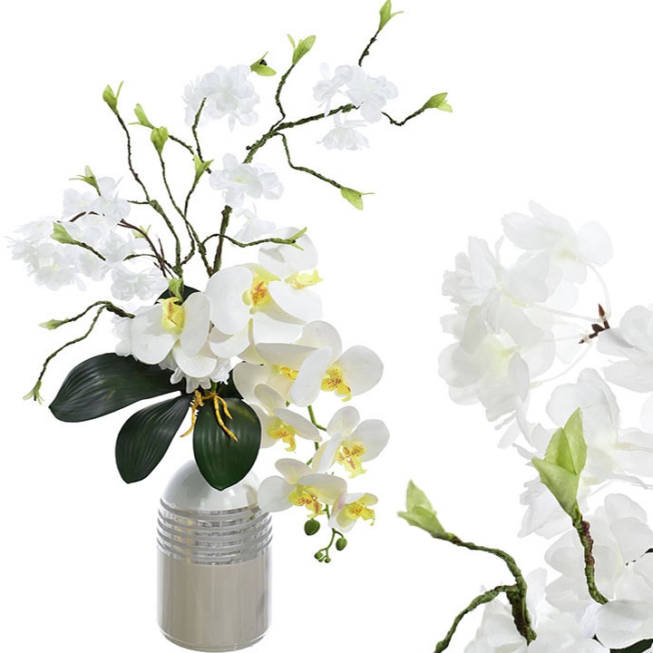 KOMPOZYCJA KWIATOWA W WAZONIE